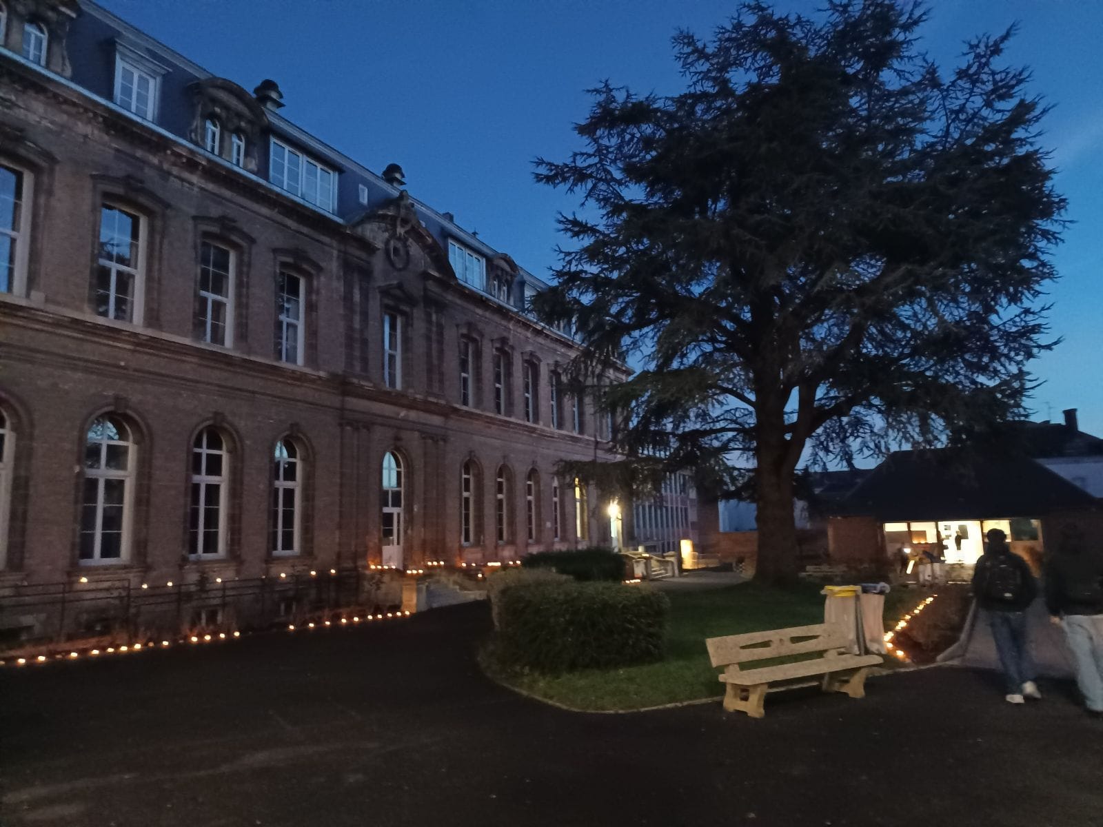 23 mai soyons unis par le coeur